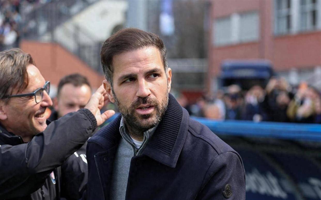 5-0完胜比萨,38岁法布雷加斯率队斩获5连胜,逼近意甲前三